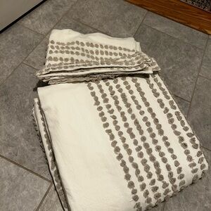 WEST ELM DUVET COVER AND SHAMS